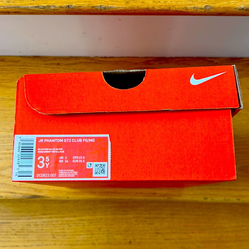 Black youth soccer cleats